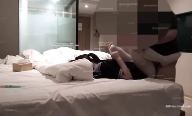 อินฟลูเอนเซอร์บนทวิตเตอร์และกูรูเรื่องการหาคู่ [Fat Master's Amazing Journey] ใช้เงินหลายพันดอลลาร์ไปกับบริการ SVIP กับสาว JK ระดับสูงสามคน มีเพศสัมพันธ์โดยไม่ป้องกันและหลั่งน้ำอสุจิภายในตัวเด็กสาวโลลิหลายคน เขามีรูปร่างหน้าตาเหมือนหมูป่าและยังสามารถม