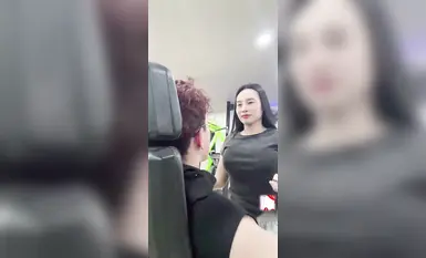 【原创】我的私人健身女陪练决定在我面前脱光衣服让我爽一下