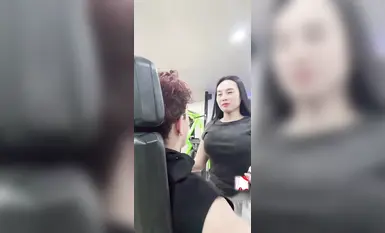【原创】我的私人健身女陪练决定在我面前脱光衣服让我爽一下