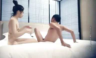 清新妹子，很清純的樣子，還乖巧軟萌小仙女臣服胯下，視覺盛宴人氣爆棚