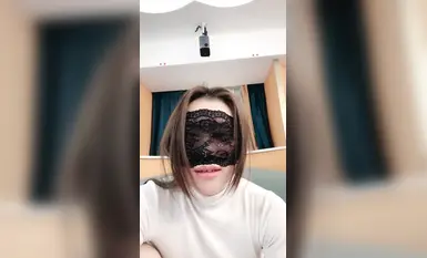 啪啪女王3P【妖精吃不饱】双吃猛男两大屌舔逼抠逼被两猛男上下无套双插最具观赏性的无套3P大战(2)