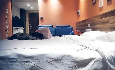 年輕學妹，Jk加水手裝扮，前凸後翹娉娉婷婷，少女胴體她不香嗎