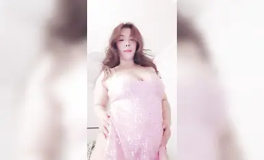 Nữ streamer ngực khủng siêu gợi cảm [Succubus] trình diễn màn múa khỏa thân trực tiếp, với điệu nhảy nóng bỏng và quyến rũ (2).