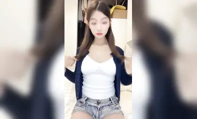 [음탕한 년 mm] 극명한 대조를 이루는 이웃 여신~ 스타킹, 눈을 굴리며 소품을 이용한 자위 (10)