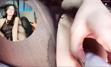 stripchat [Youth3_] 内地骚姊用震动狼牙棒骚逼震到淹水肛交自嗨