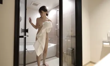 fc2-ppv-4861113_SP 我用我狂野的阴茎占了一个害羞、不善交际的按摩女郎的便宜，把她改造成了我喜欢的样子♡ [无码，射精]