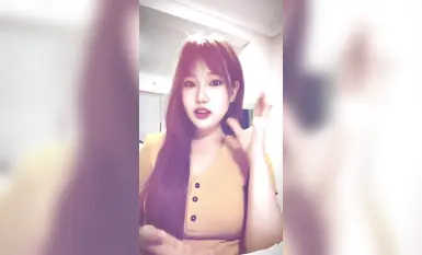 สวัสดิการ TikTok: หญิงสาวหน้าอกใหญ่ สะโพกอวบ [Youyou] ขนหัวหน่าวหนา ไม่ใส่ถุงน่อง สะโพกกลม กำลังสำเร็จความใคร่ด้วยตนเอง (6)