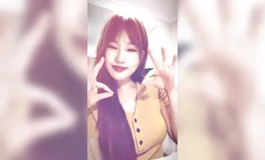 抖音福利巨乳肥臀坦克少妇【优优】浓密阴毛无内肉丝圆臀自慰(6)
