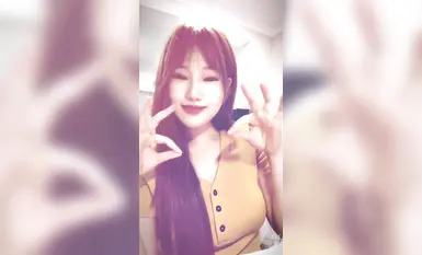 สวัสดิการ TikTok: หญิงสาวหน้าอกใหญ่ สะโพกอวบ [Youyou] ขนหัวหน่าวหนา ไม่ใส่ถุงน่อง สะโพกกลม กำลังสำเร็จความใคร่ด้วยตนเอง (6)