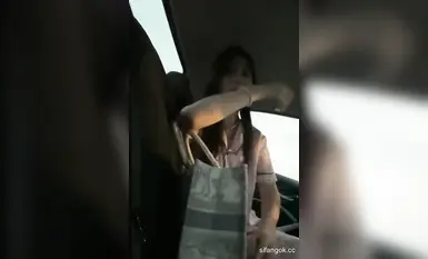 主人任务【小妹】全裸坐计程车_换衣服任务计程车_2