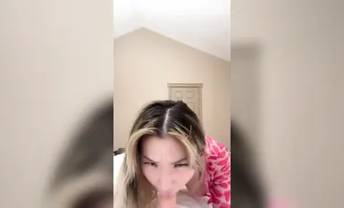 OnlyFans 亚裔媚外博主【LillieNue】黑丝美腿白虎逼完美身材水晶棒大鸡巴跳蛋自慰喷水好骚好美(5)