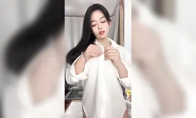 Penyampai Kecantikan Madu Oren [Huanhuan] dan Lelaki Popular Melakukan Hubungan Seks, Kencing dan Memasukkan Video Peribadi Sendiri (1)