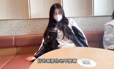 全国空降，超极品大奶大乳晕，外围绿茶婊【小小t】只玩线下，真实约会日记，24岁粉丝甜蜜校园恋爱(2)