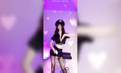 Ang pinakabagong gawa ng de-kalidad na batang babaeng mananayaw at AV actress na si [Bei Liluo], isang dynamic na hubad na sayaw sa istilo ng isang cosplayer sa Douyin (1)