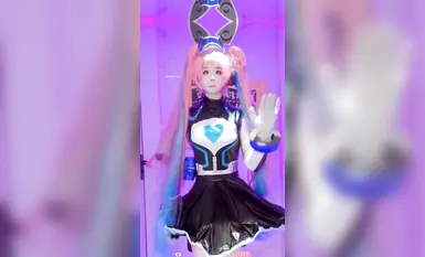 トップクラスの若手女性ダンサー兼AV女優[ベイ・リルオ]の最新顔出し作品、Douyinでのコスプレイヤー風ダイナミックヌードダンス（2）