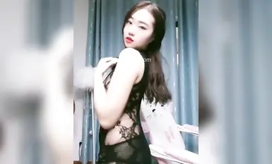 เทพธิดาคนดังบนอินเทอร์เน็ตที่มีมูลค่าสูง [Yufei] ชั้นเรียนเต้นรำ ความงามสง่า โชว์ใบหน้าและหัวนม เต้นเปลือย เต้นระบำเปลื้องผ้า และสอดช่องคลอด (7)