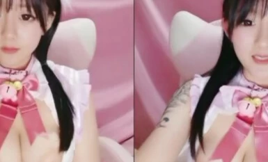 The star face value of the 19-year-old invincible beauty】innocent looks, bursting breasts D cup, a line of pink pussy, erotic outfit reveals tits, ultra-close view to touch the pussy, get so wet to say slutty words
