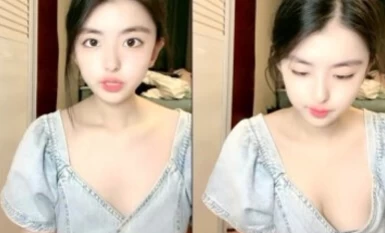 Joy宝贝-- 治愈笑容，五官小巧，萝莉宝藏女孩，怎么有那么甜的正点女孩，小奶兔软又翘挺！