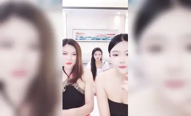 Top goddess [female model Little Strawberry] takes her best friend to the sea~ no condom, taking turns~ internal ejaculation~ masturbation (5)