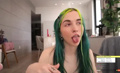 Chaturbate [Bailey_eilish] Isteri Seksi Syaitan Hijau, Menelan Dadu Besar Mentah