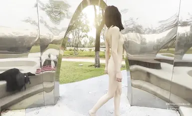 Nhóm người nổi tiếng trên mạng gồm những cô gái xinh đẹp, [Ximeng Studio], đã phát hành một video mới có sự góp mặt của một nữ sinh viên đại học hàng đầu, [SeSe], người đang khoe trang phục của mình trong thang máy của một công viên giải trí vào ban ngày và ban đêm, thậm chí còn đeo kính. (2)