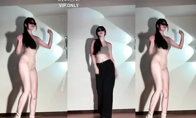 推特网红裸舞美少女【yum_707玉米】最新VIP专享三屏裸舞嫩逼肥臀影子裸舞