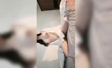 [娇娇嗲嗲的小狐狸]黄播界第一声优，丝袜美腿露奶抠逼，道具自慰(8)
