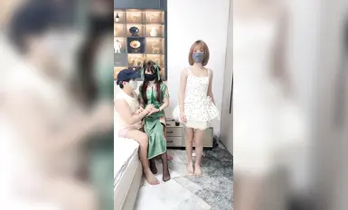 Nữ thần trẻ tuổi chất lượng hàng đầu [You Shui Ruo Ruo] Hai cô gái trẻ ngây thơ với thân hình tuyệt vời và làn da trắng mịn màng được đưa đến một khách sạn để quan hệ tay ba (5)