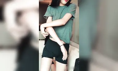 大学生私房拍摄高颜值学妹大尺度私拍❤️跟着大佬拍私房700私房5000商务8000包夜太贵了玩不起只能憋着了