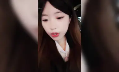 【Maagang Tag-init na Pomelo】Ang pinakamagandang maagang tag-init na pomelo KTV massage dormitory live broadcast ay banayad at sexy, nakikipag-ugnayan sa sugar daddy, nakikipagtalik, doggy style, pagsakay, pag-angat ng binti, at matinding pakikipagtalik ③ 