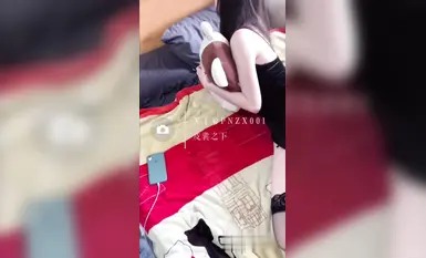 推特頂級攝影師流出的福利視頻，不同女神模特下的美麗騷樣子！女神自願被調教～3