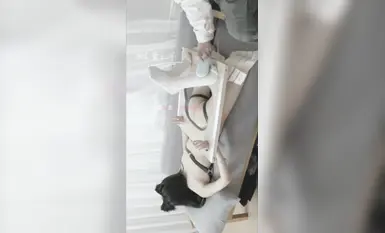 推特頂級攝影師流出的福利視頻，不同女神模特下的美麗騷樣子！女神自願被調教～4
