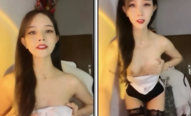 Seorang yang hebat dengan susuk tubuh yang cantik dan wajah yang secantik ular Orang kaya tergila-gila memberi hadiah hanya untuk membuat si cantik tersenyum.