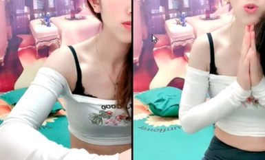 Wanita muda yang tinggi dan cantik itu menolaknya dan mula menidurinya, dan telefon cerita itu merangsang seks, meletakkan pelincir padanya dan mula meniduri