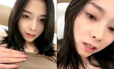 Lưỡi móng tay thỏ răng thỏ mát mẻ chị em! Đặc biệt là âm vật trông giống như một con cặc! Khi tôi xuất tinh, bạn tình của tôi đã chạm vào môi âm hộ mới cạo của tôi đầy đặn và các ngón tay của tôi đang liếm mạnh vào âm hộ của tôi.