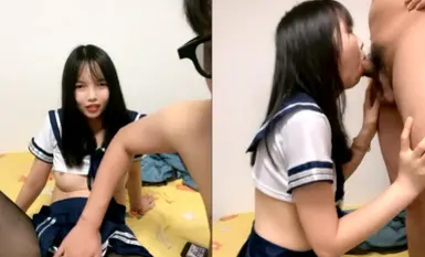 Newcomer glasses little brother fuck little girlfriend! Student uniform set, open gear black silk water a lot, inserted into the more white pulp, riding deep into the low moan!