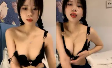 สาวถักเปียและเหล็กดัดฟันหลัง 00! ลุคน่ารักและคาวาอิ! หีมีขนยุ่งและอ่อนโยนมาก ถูก้นของคุณอย่างบ้าคลั่ง กระจายหีอ่อนโยนเพื่อให้คุณเห็น