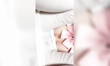 19歲的廣州妹妹！【京魚兒】道具自慰爆漿，粉穴近距離B (7)