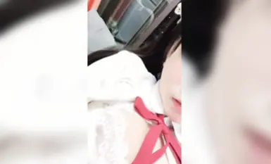 Kakak Guangzhou 19 tahun! [Jing Yuer] Melancap dengan prop, cumshot, faraj merah jambu dekat (8)