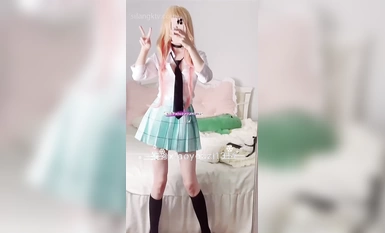 強抖音風蘿莉網紅女神 裸舞+啪啪+露出+紫薇+美乳+內射+粉穴 一次看爽 (21)