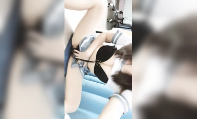 행운 중의 행운] 대조적인 황실 소녀들! 대화 도중에 ~ 소품 자위 ~ 거친 분출 ~! (4)