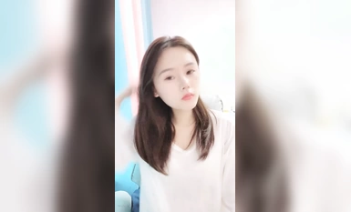【最幸運的幸運】反差御姐~!!通話中~道具自慰~狂噴水~！ (7)
