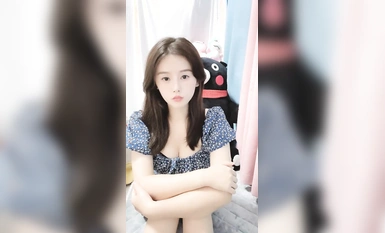 행운 중의 행운] 대조적인 황실 소녀들! 대화 도중에 ~ 소품 자위 ~ 거친 분출 ~! (8)