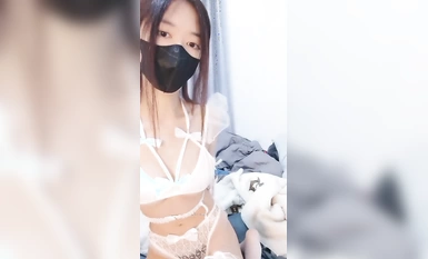 新人！新人は純潔の女神！超可愛い～【ウルトラマン】オナニー！(4)