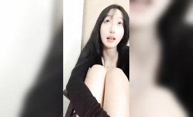 Bubblegum] The School Goddess! Black Silk Long Legs (8)
