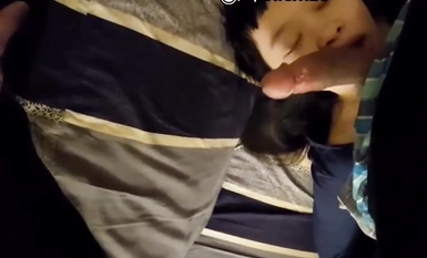 被分配帶領來公司實習的大四女生經過朝夕相處後成功被大神吃掉超會舔各種顏射 (4)