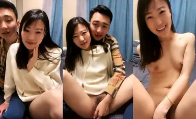 淫娃盪女精彩露臉直播大秀，玩的好嗨互動撩騷精彩刺激聽指揮，69舔弄大雞巴道具插穴，各種抽插不斷逼逼特寫