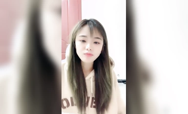 新人！女神簡直美到犯規~【小臭寶】揉穴自慰！精都射絕了~ (3)