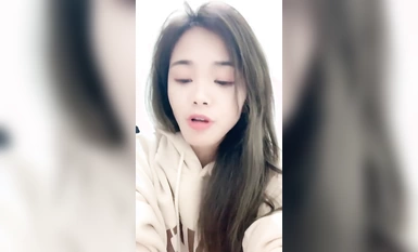 新人！女神簡直美到犯規~【小臭寶】揉穴自慰！精都射絕了~ (2)