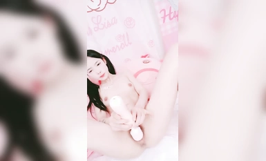 Double ponytail pure 18 little radish! Sweet and kawaii! Pussy is tickling, pussy is begging to be fucked, finger massager, moaning and whining!